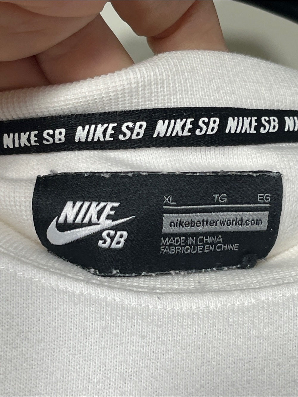 Nike SB Skateboarding White Crewneck Sweatshirt Embroidered Logo XL SKU 0103‎ - Picture 2 of 8